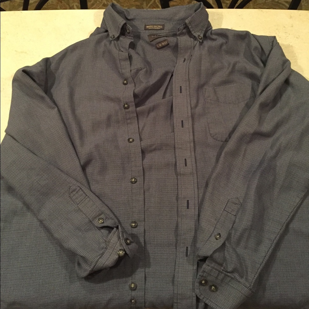 Van Heusen button up shirt